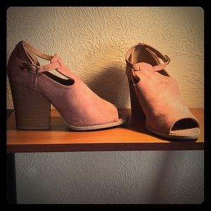 Women’s shoe
